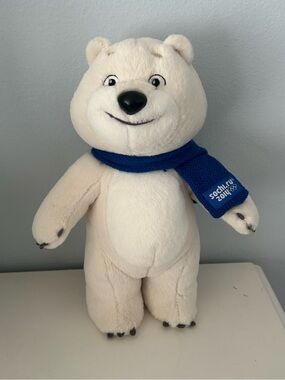 Official Sochi 2014 Olympics Polar Bear Plush Mascot ( Bely Mishka )
